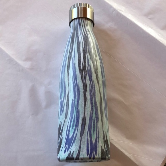 Anthropologie Other - Anthropologie Carlotta blue swirl water bottle